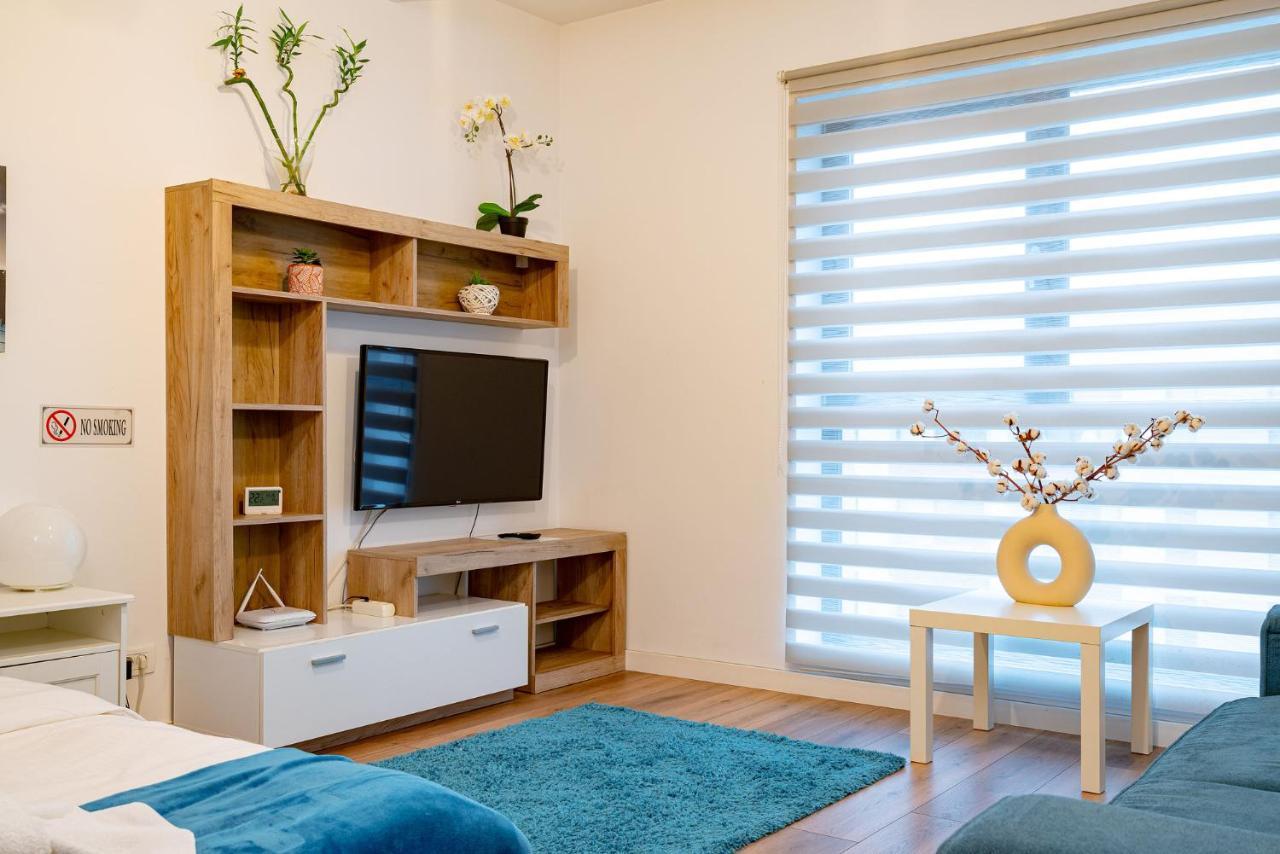 21 Residence Studio Bukares Bagian luar foto