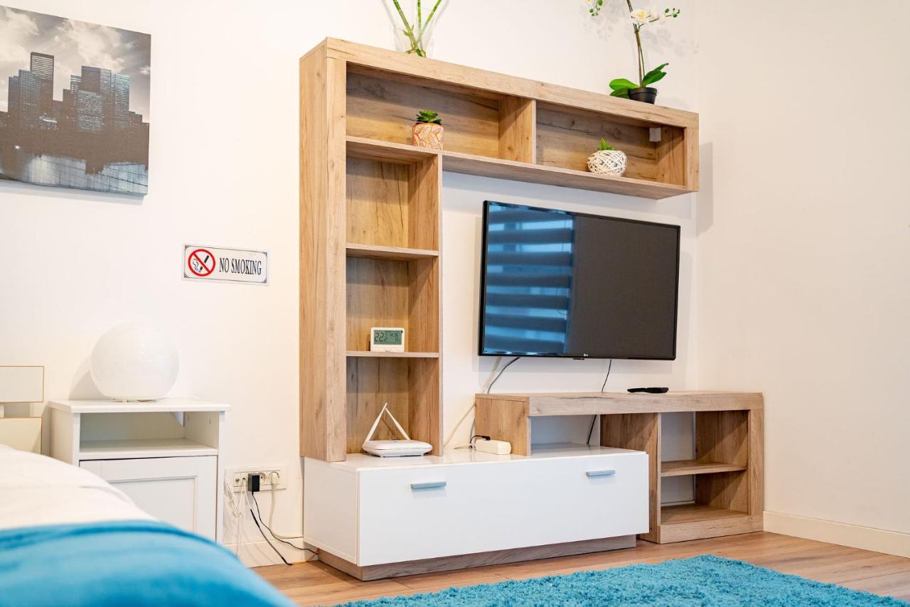21 Residence Studio Bukares Bagian luar foto