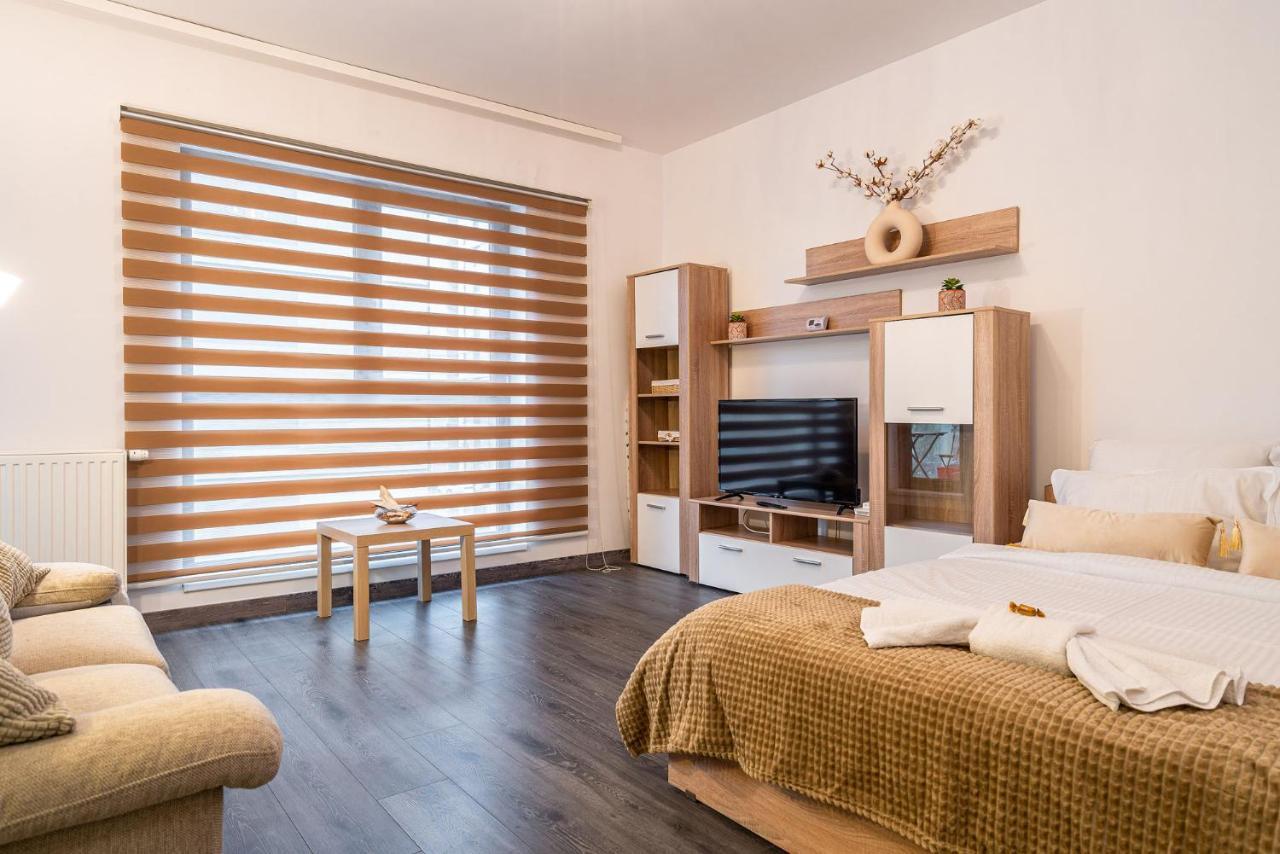 21 Residence Studio Bukares Bagian luar foto