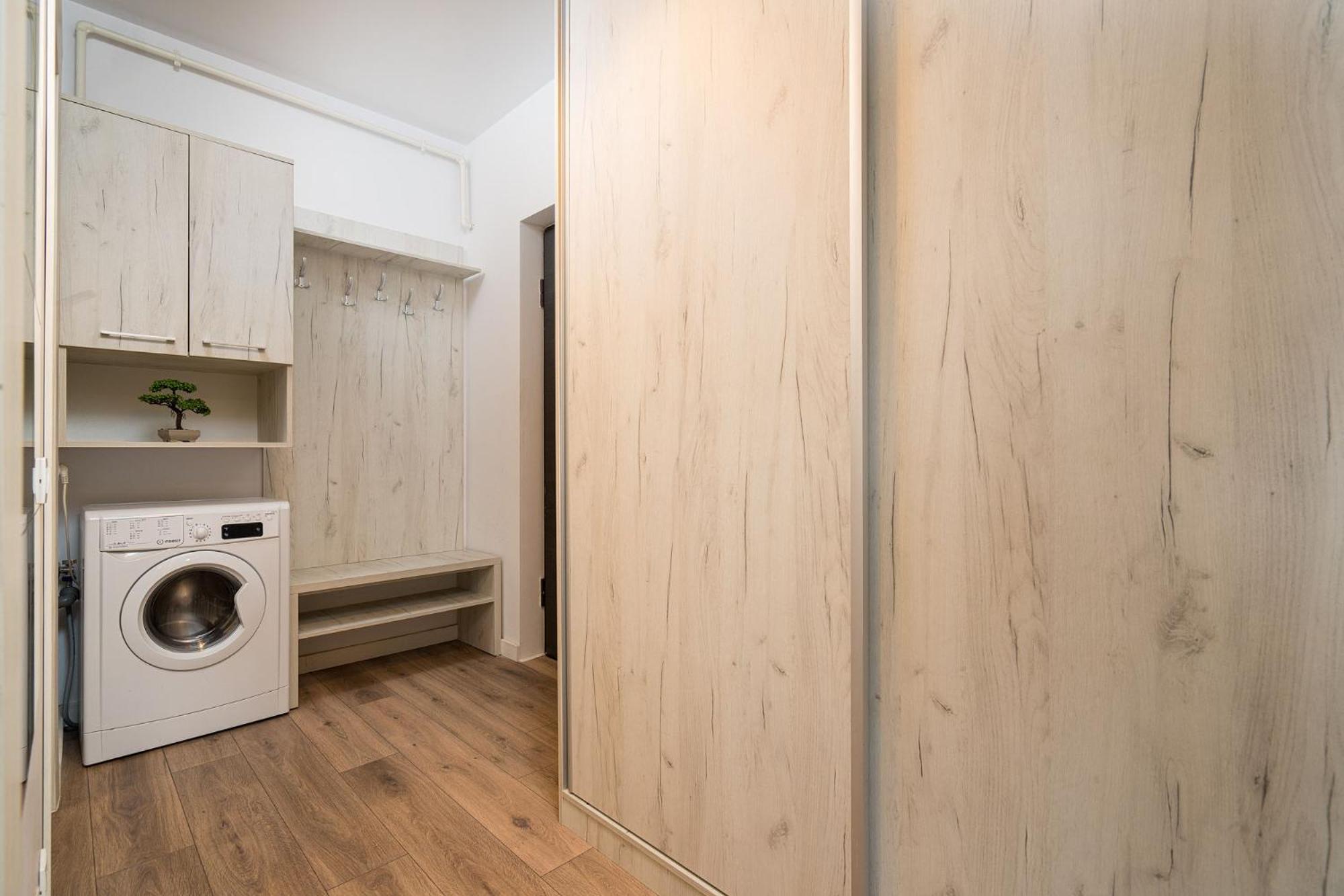 21 Residence Studio Bukares Bagian luar foto
