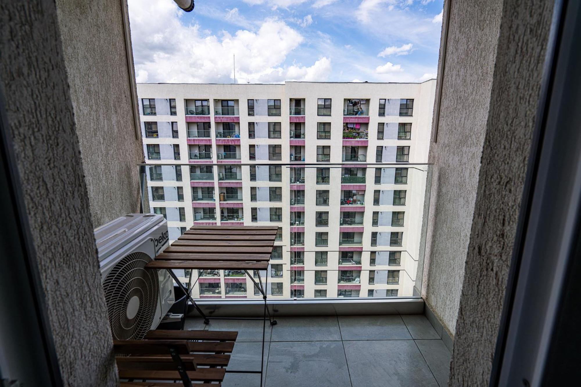 21 Residence Studio Bukares Bagian luar foto